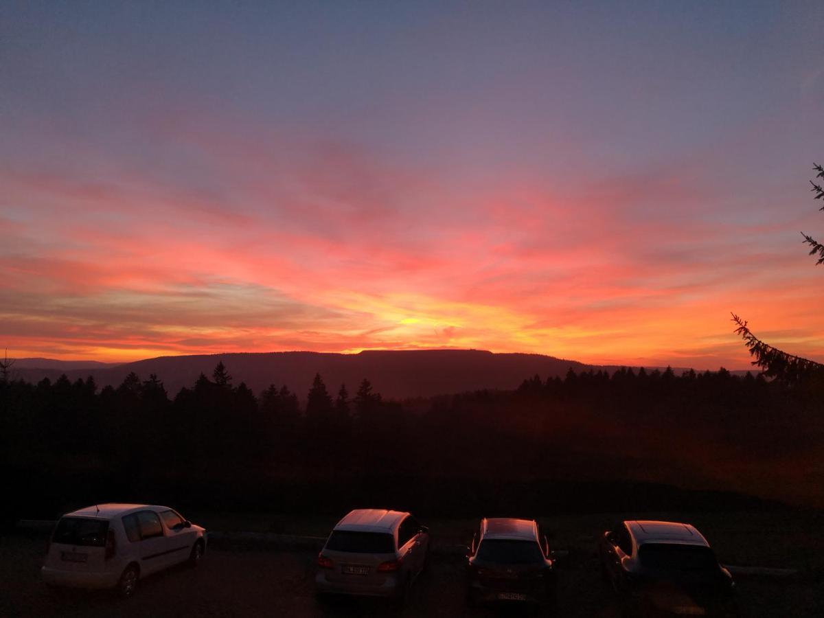 Hotel Schoene Aussicht Masserberg Exteriör bild