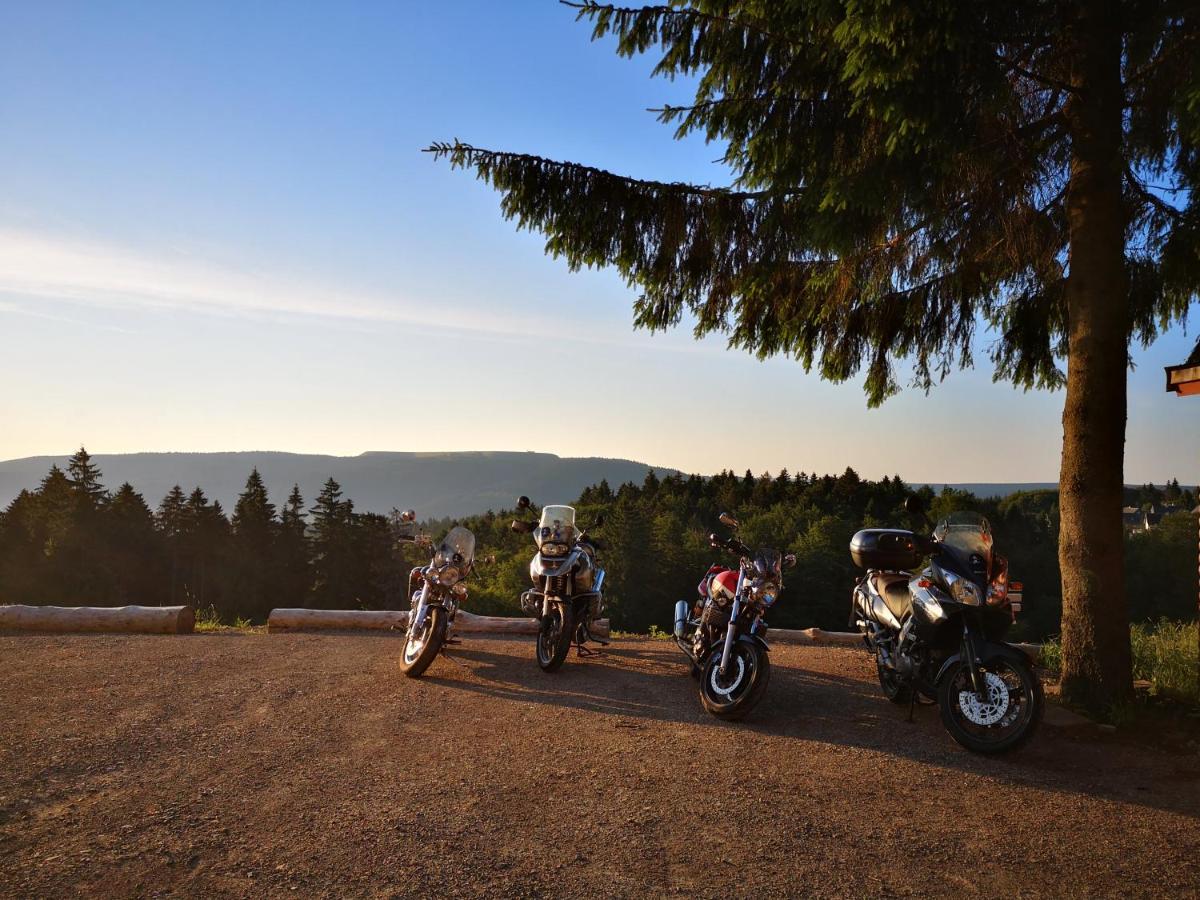 Hotel Schoene Aussicht Masserberg Exteriör bild