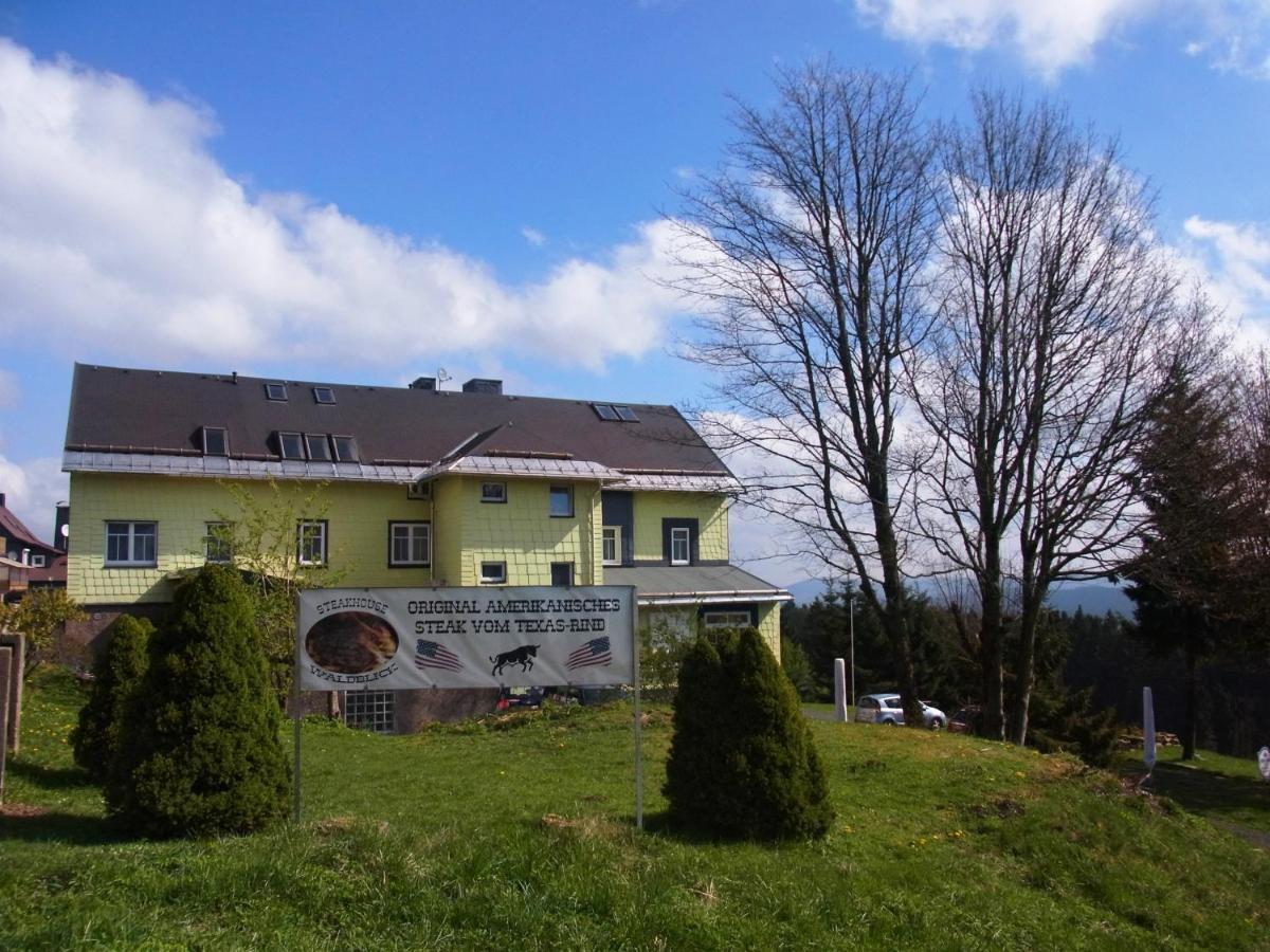 Hotel Schoene Aussicht Masserberg Exteriör bild