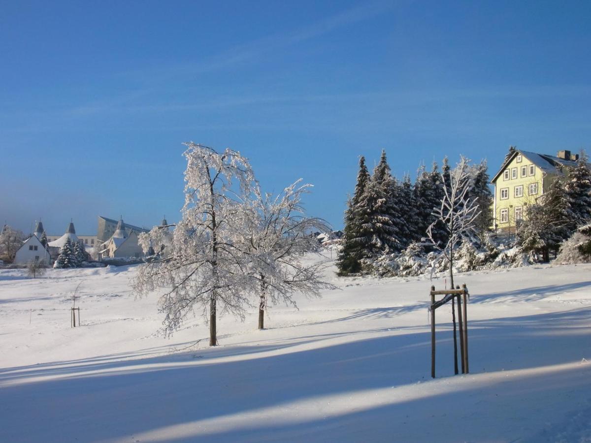 Hotel Schoene Aussicht Masserberg Exteriör bild