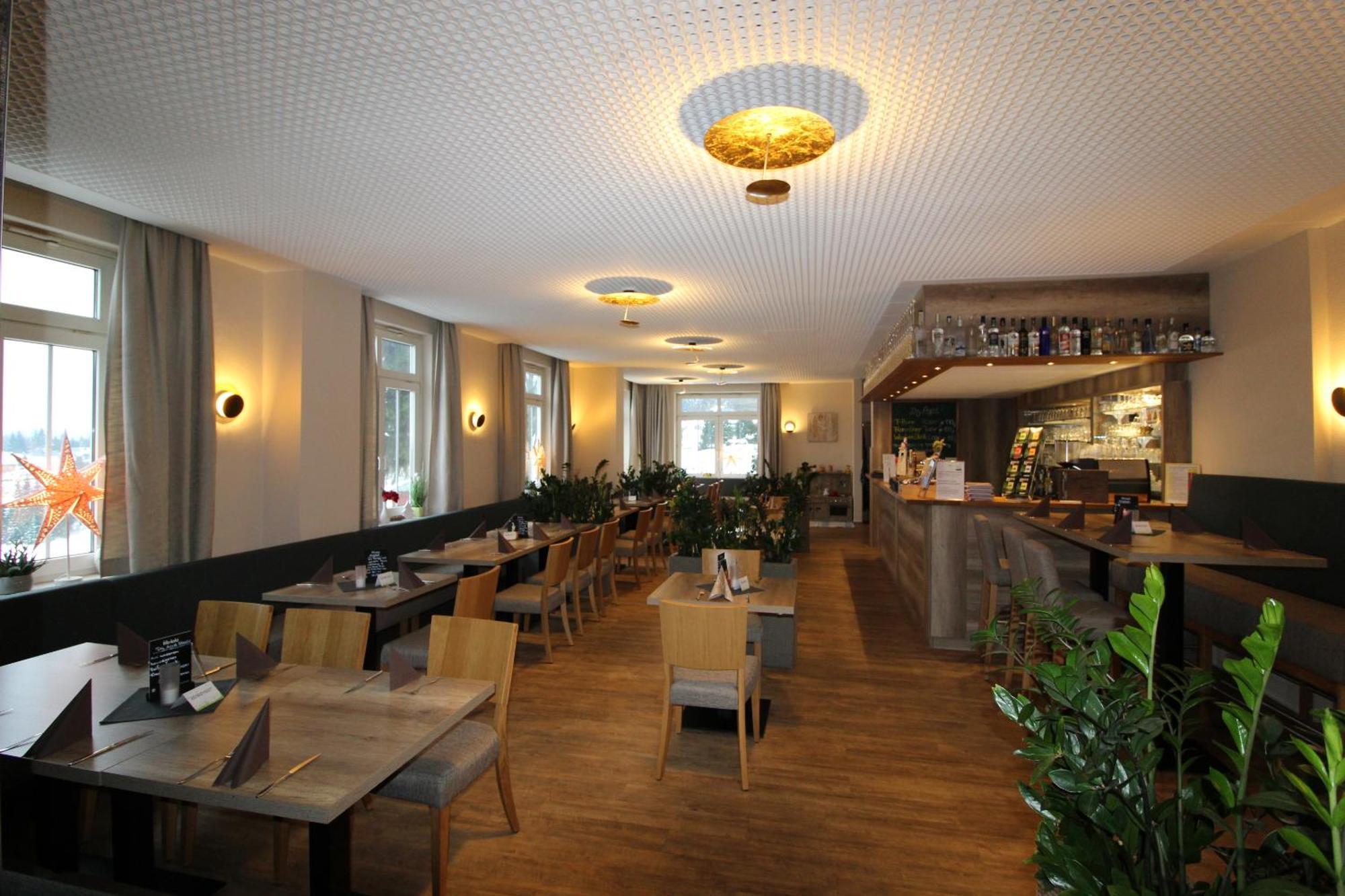 Hotel Schoene Aussicht Masserberg Exteriör bild