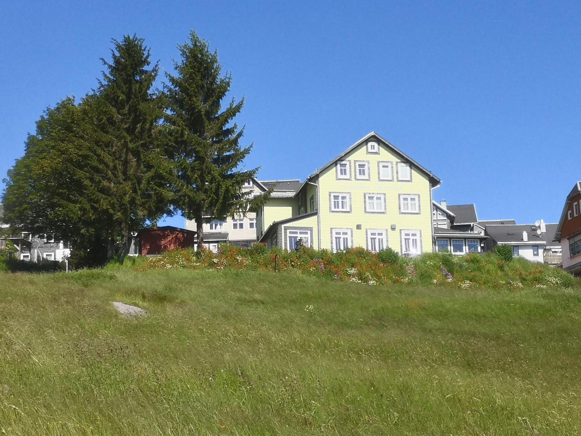 Hotel Schoene Aussicht Masserberg Exteriör bild